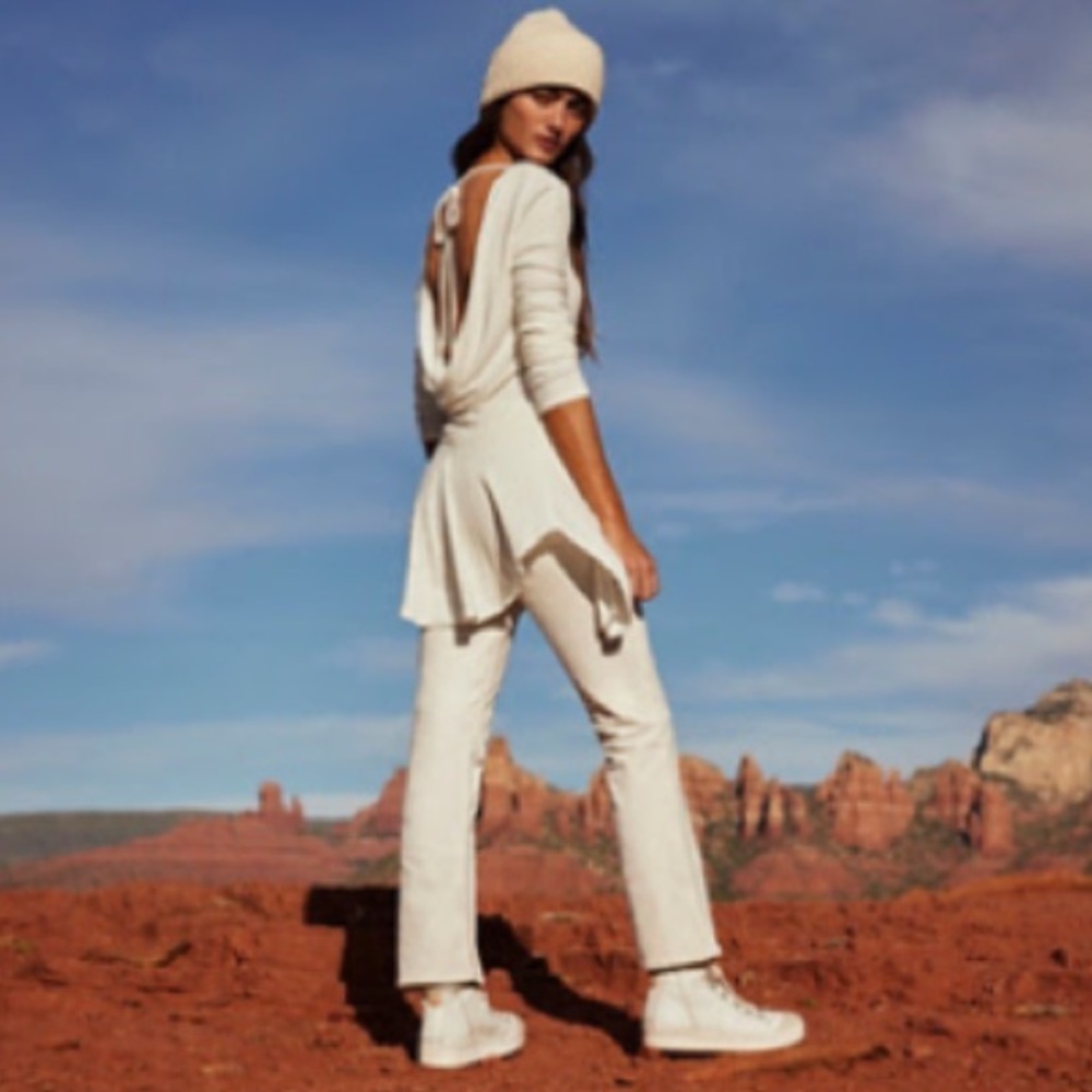 Free People “Out and About” Tunic – White – Long Sleeve Plunge Back – Size M